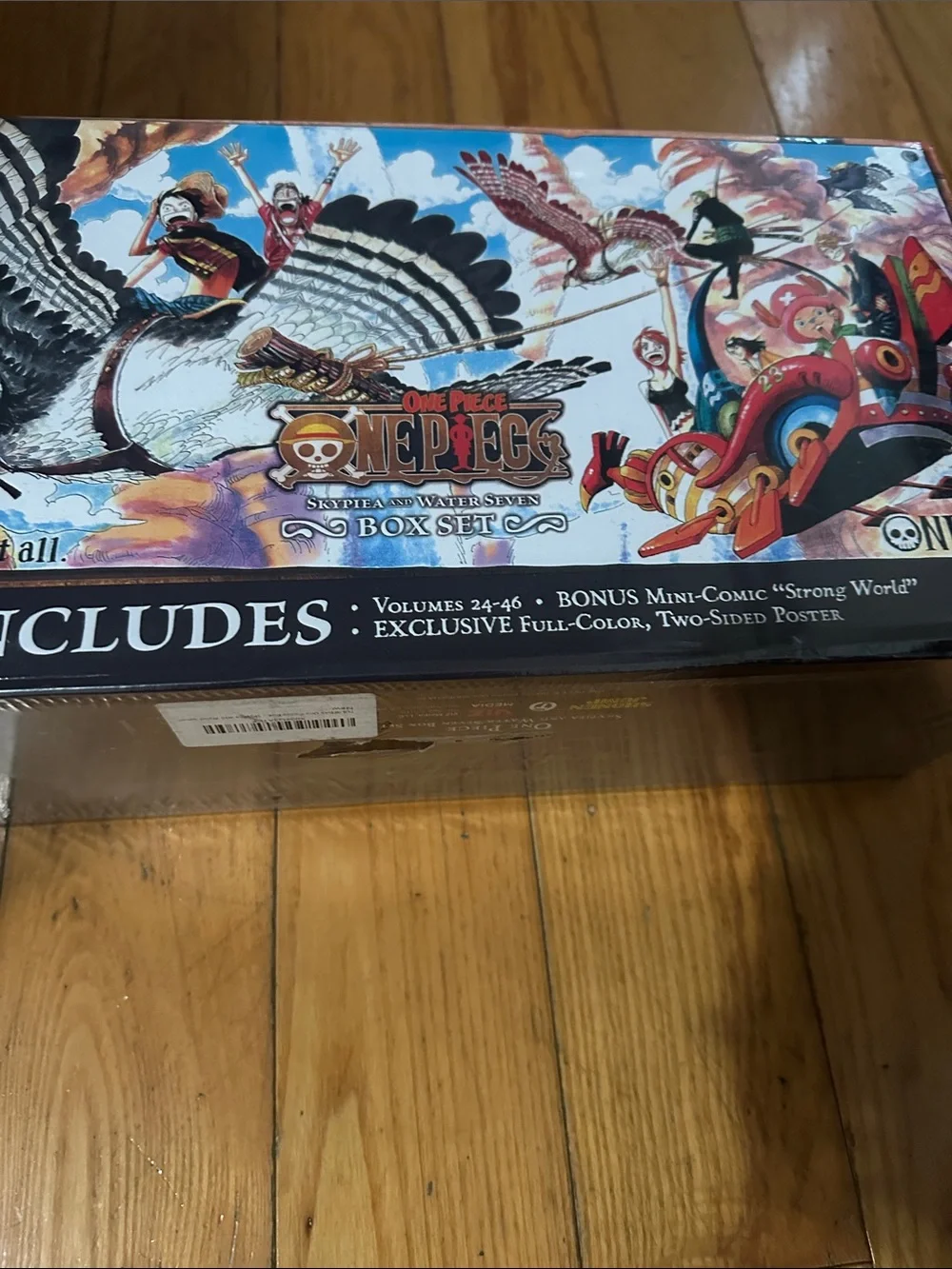 Onepiece Box Set with Blue, Red, Black and Brown Artwork